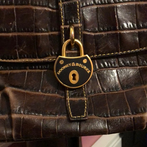 Dooney & Bourke Croc embossed leather bag - Picture 2 of 6